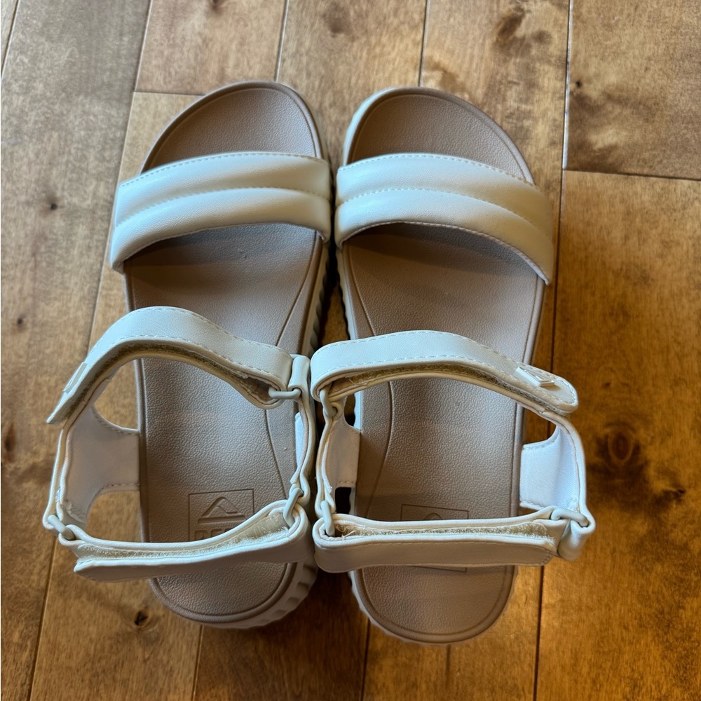 Reef Women’s Vista Higher Raya in Vintage Sand NWOT - Picture 2 of 6